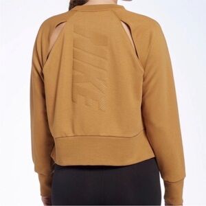 Nike Versa Slash Training Crew Pullover Sweatshirt Mustard Tan Brown Tawny Med